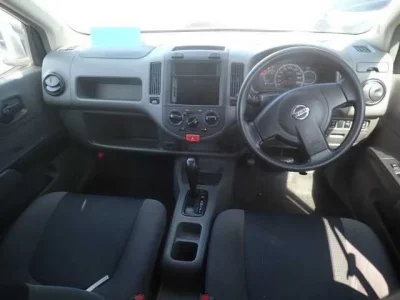 Nissan AD