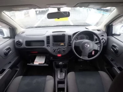 Nissan AD