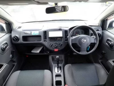 Nissan AD