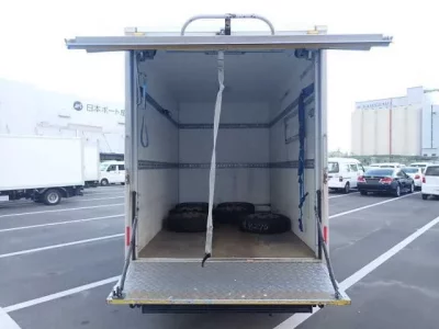 Nissan ATLAS