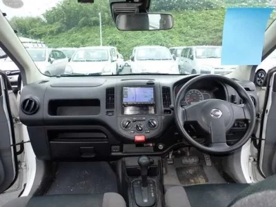 Nissan AD