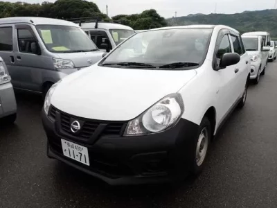 Nissan AD