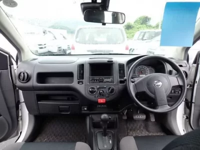 Nissan AD