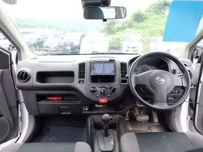 Nissan AD