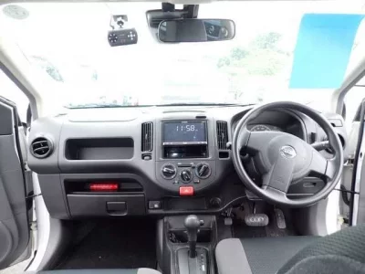 Nissan AD