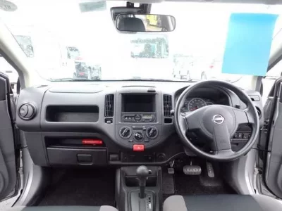 Nissan AD