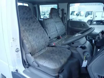 Mazda TITAN