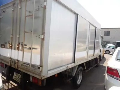 Isuzu ELF