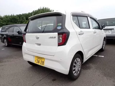 Daihatsu MIRA E S