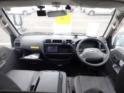 Mazda BONGO VAN