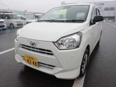 Daihatsu MIRA E S
