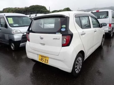 Daihatsu MIRA E S