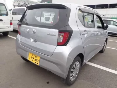 Daihatsu MIRA E S
