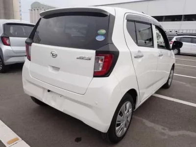 Daihatsu MIRA E S