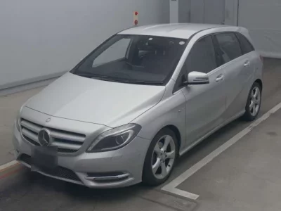 Mercedes-Benz B CLASS