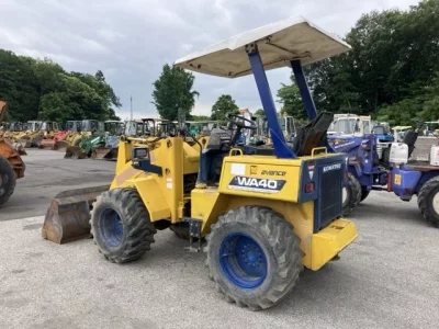 KOMATSU WA40-2