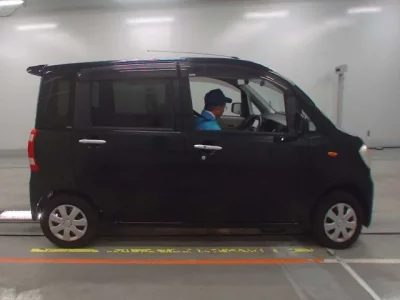 Daihatsu TANTO EXE