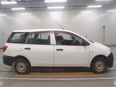 Nissan AD