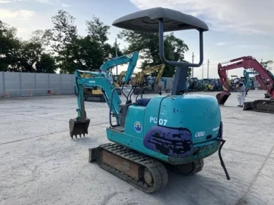 KOMATSU PC07-2
