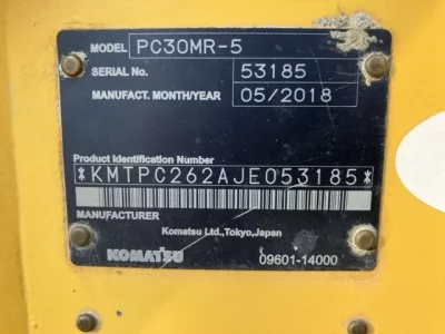 KOMATSU PC30MR-5