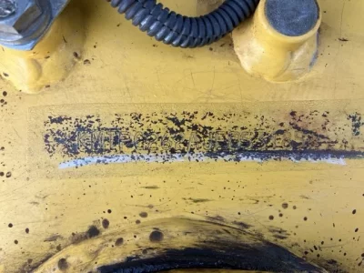 KOMATSU PC30MR-5