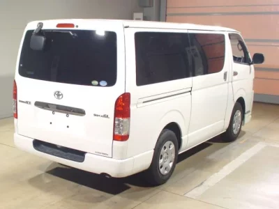 Toyota REGIUS ACE VAN