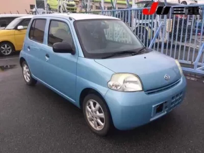 Daihatsu Esse