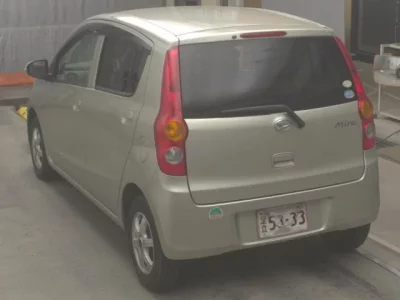 Daihatsu MIRA