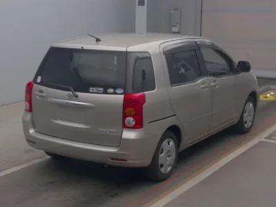 Toyota RAUM
