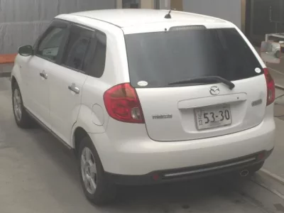 Mazda VERISA