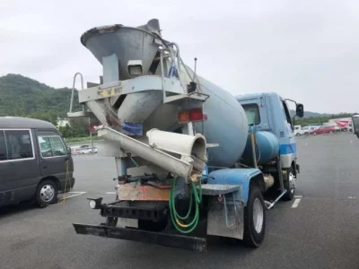 Mitsubishi FUSO FIGHTER