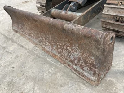HITACHI EX30U