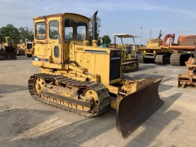 KOMATSU D31-16