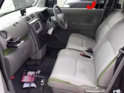 Toyota PIXIS SPACE