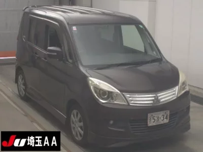 Mitsubishi DELICA D2