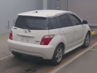 Toyota IST