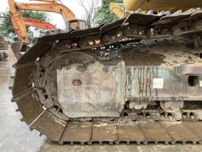 KOMATSU PC200-10