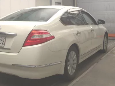 Nissan TEANA