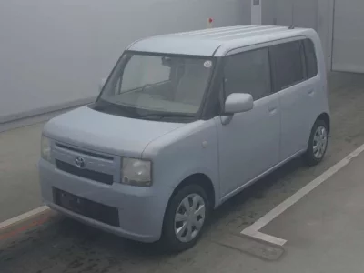 Toyota PIXIS SPACE