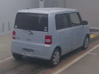 Toyota PIXIS SPACE