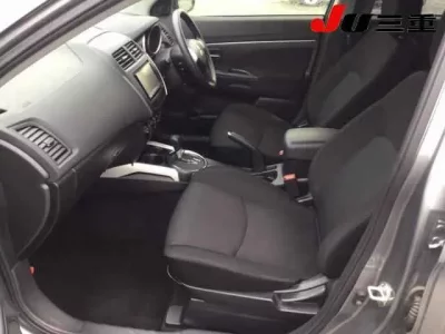 Mitsubishi RVR