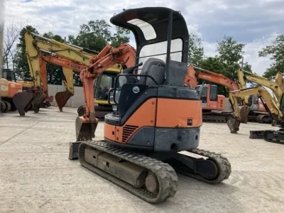 HITACHI ZX30UR-2