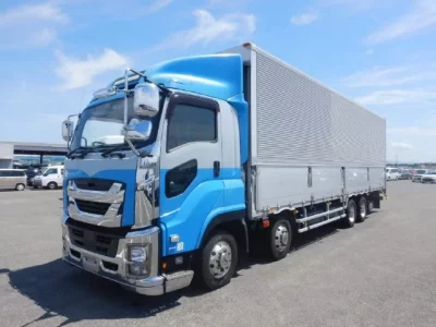 Isuzu GIGA