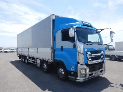 Isuzu GIGA