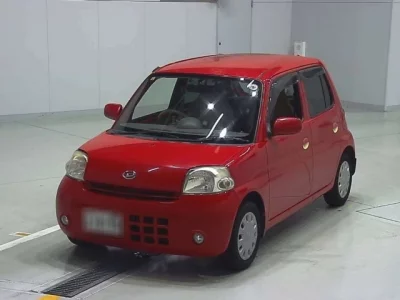 Daihatsu Esse