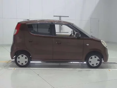 Suzuki MRWAGON