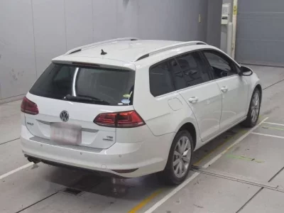 Volkswagen GOLF VARIANT