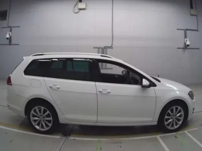 Volkswagen GOLF VARIANT