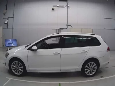 Volkswagen GOLF VARIANT