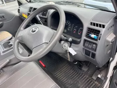 Mazda BONGO VAN